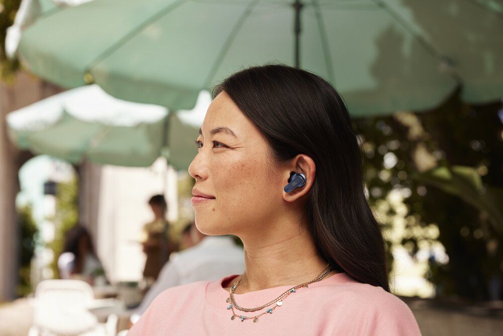 JBL launches special blue edition - JBL (news)